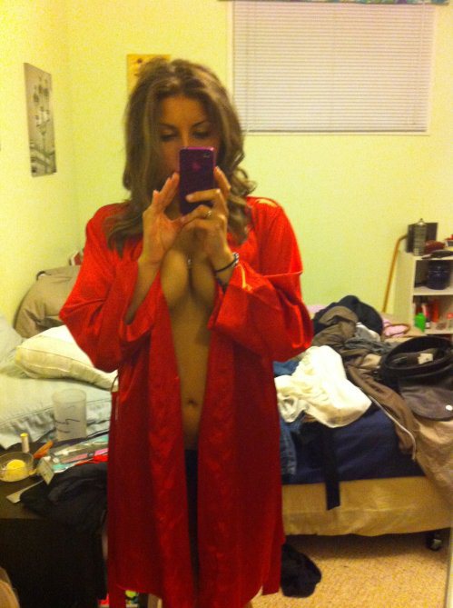 Девушки с красивой грудью (40 фото)