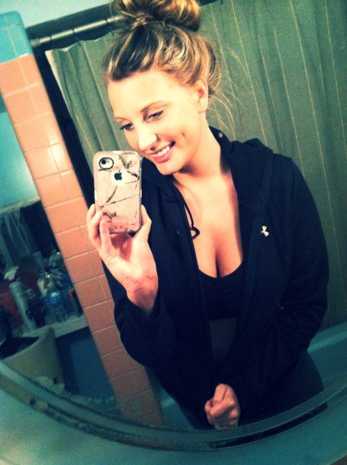 Девушки с красивой грудью (40 фото)