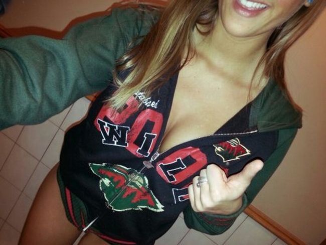 Девушки с красивой грудью (40 фото)