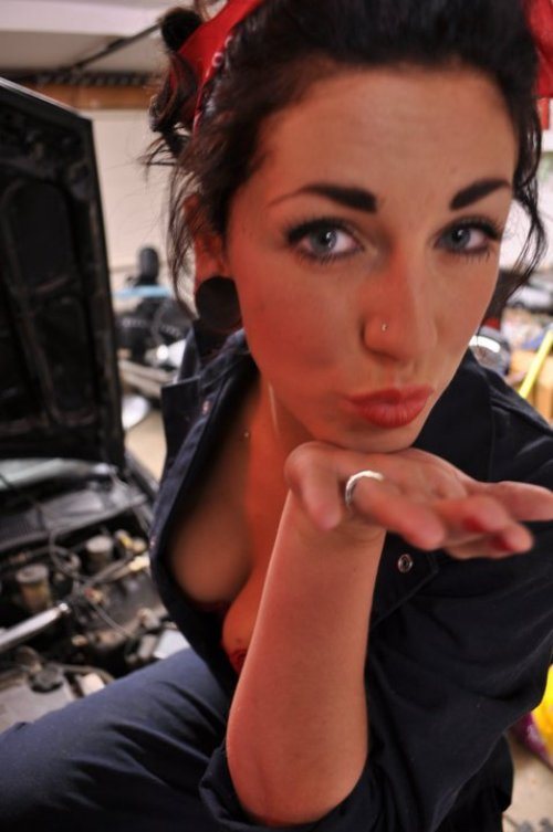 Девушки с красивой грудью (40 фото)