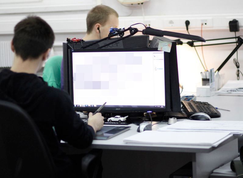 Как делают суперкар Marussia (41 фото) Как делают суперкар Marussia (41 фото)