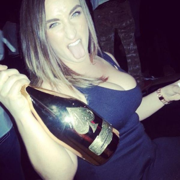 Девушки с достоинством