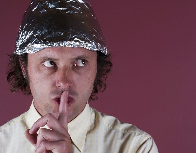 Абсурдные теории заговора о новом мировом порядке (11 фото)