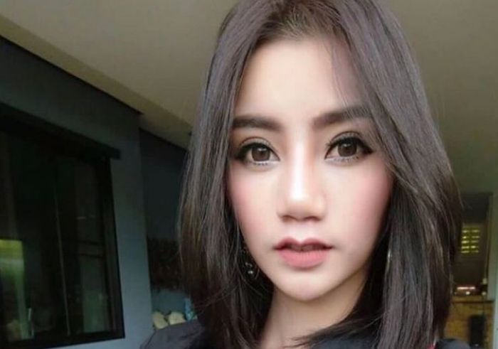 В Азии появился новый тренд в изменении формы губ