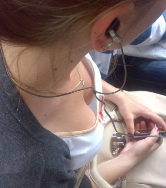 Девушки: вид сверху