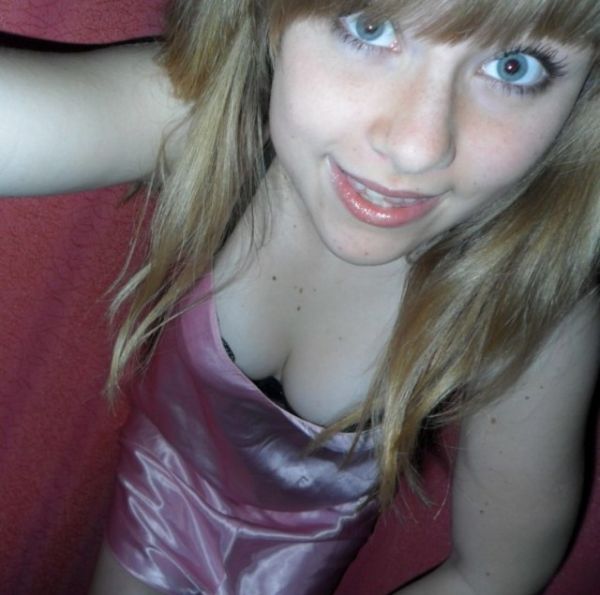 Девушки: вид сверху