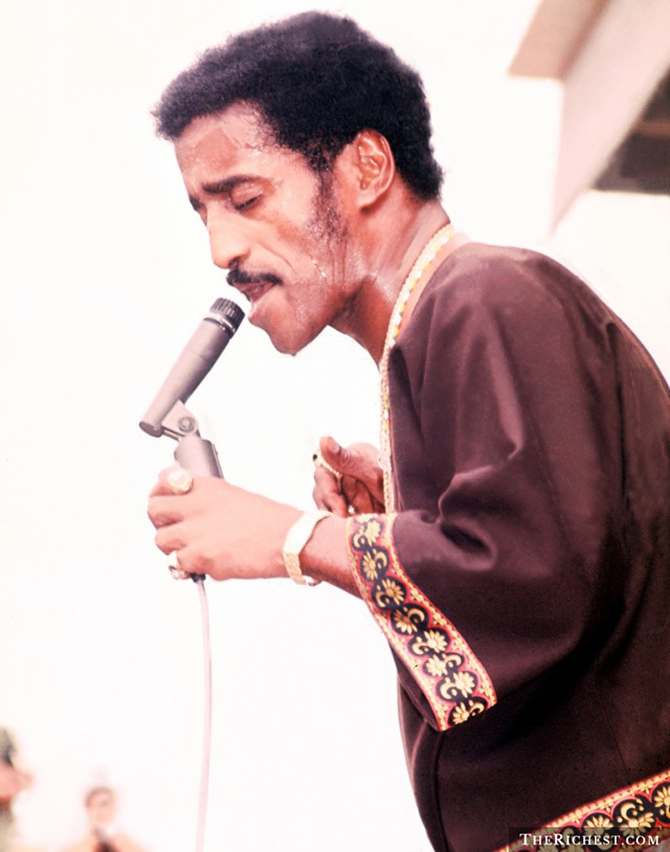 20 знаменитостей, которые пытались покончить жизнь самоубийством 20 знаменитостей, которые пытались покончить жизнь самоубийством