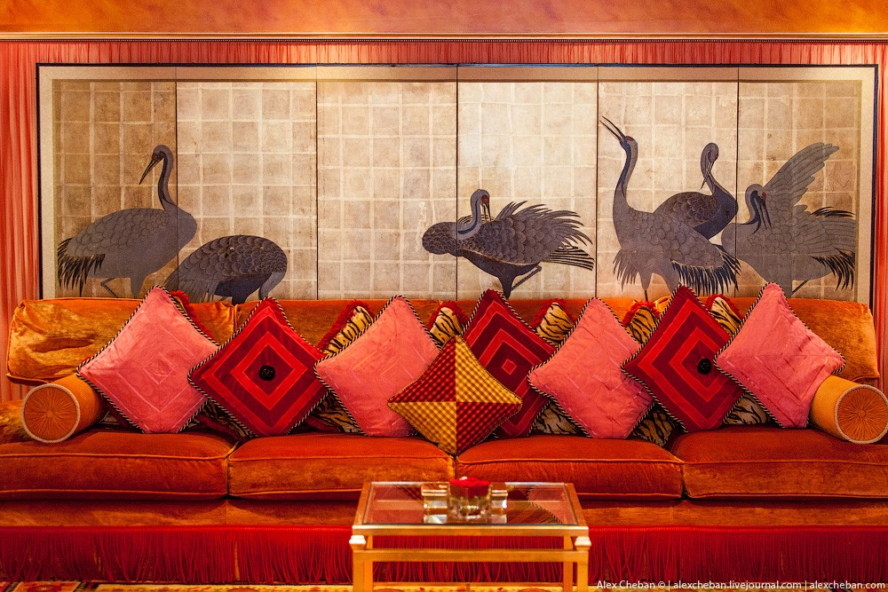 Золото для шейхов и олигархов: самый дорогой номер в семизвездочном отеле Burj Al Arab Золото для шейхов и олигархов: самый дорогой номер в семизвездочном отеле Burj Al Arab