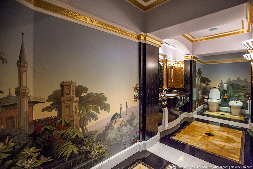 Золото для шейхов и олигархов: самый дорогой номер в семизвездочном отеле Burj Al Arab Золото для шейхов и олигархов: самый дорогой номер в семизвездочном отеле Burj Al Arab