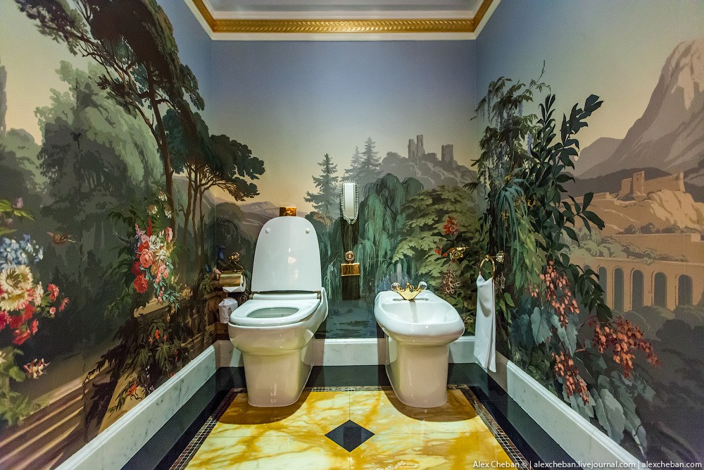 Золото для шейхов и олигархов: самый дорогой номер в семизвездочном отеле Burj Al Arab Золото для шейхов и олигархов: самый дорогой номер в семизвездочном отеле Burj Al Arab