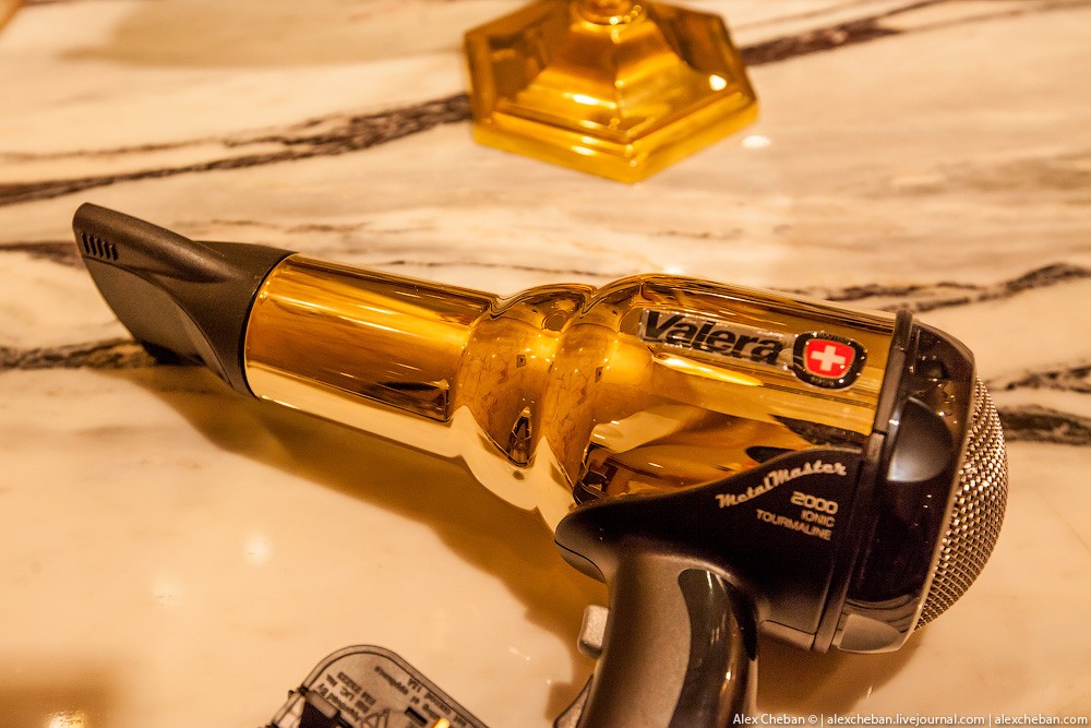 Золото для шейхов и олигархов: самый дорогой номер в семизвездочном отеле Burj Al Arab Золото для шейхов и олигархов: самый дорогой номер в семизвездочном отеле Burj Al Arab