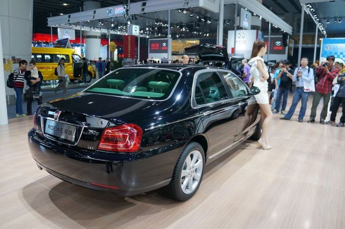 Модели и автомобили на выставке Auto Guangzhou-2013