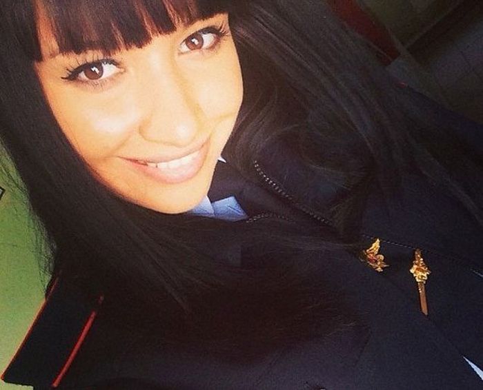 Девушки-полицейские в России