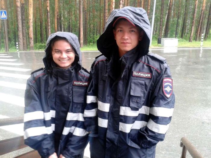 Девушки-полицейские в России