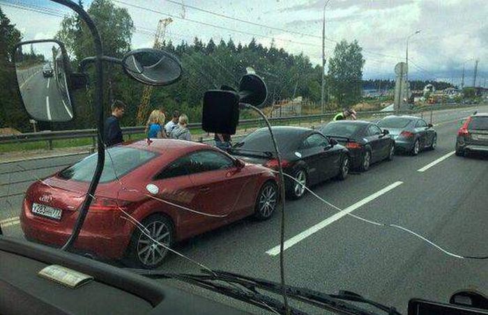 Свежая порция автоприколов