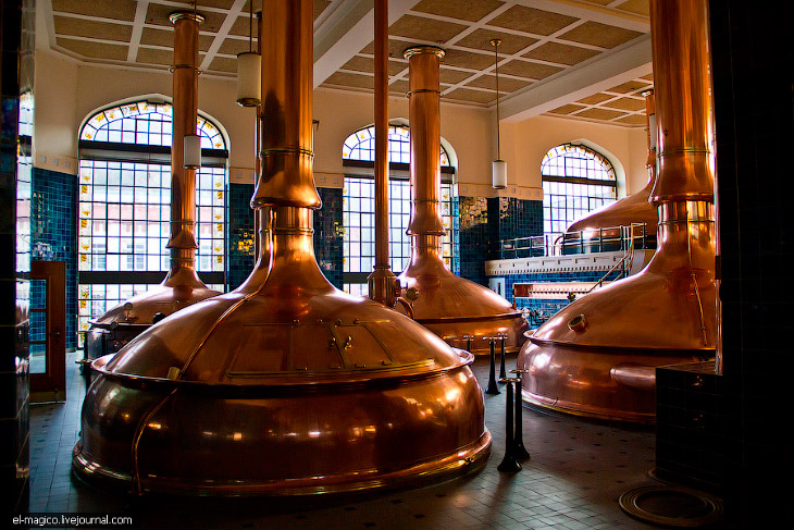 Экскурсия на Feldschl"osschen — самый главный пивной завод Швейцарии Экскурсия на Feldschl"osschen — самый главный пивной завод Швейцарии