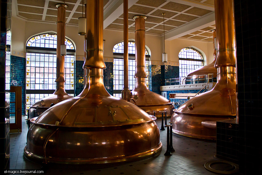 Экскурсия на Feldschl"osschen — самый главный пивной завод Швейцарии Экскурсия на Feldschl"osschen — самый главный пивной завод Швейцарии