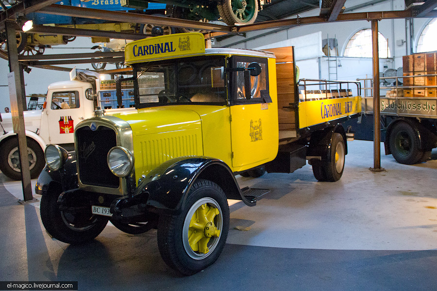 Экскурсия на Feldschl"osschen — самый главный пивной завод Швейцарии Экскурсия на Feldschl"osschen — самый главный пивной завод Швейцарии