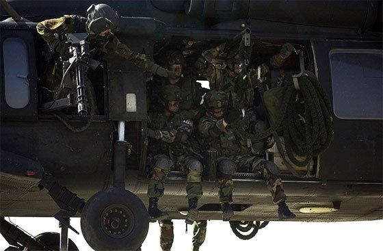 Оперативный отряд "Дельта"  (14 фото)