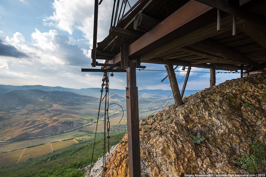 Заброшенная лунная станция Заброшенная лунная станция
