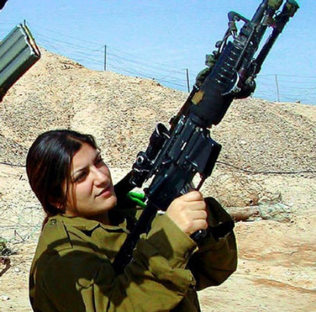 Самая симпатичная армия в мире (45 фото)