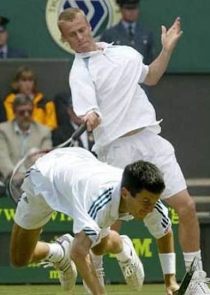 Подборка забавных кадров из жизни спорта