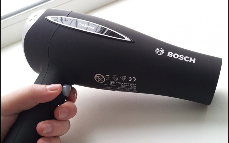 Можно ли спасти промокший телефон