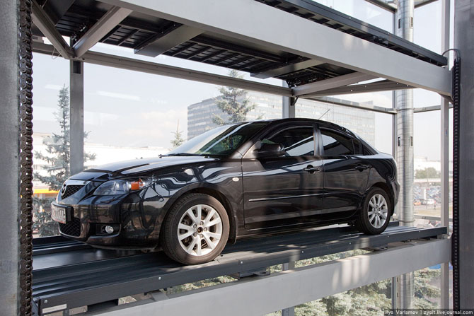 Как работает многоэтажный автоматизированный паркинг в Москве