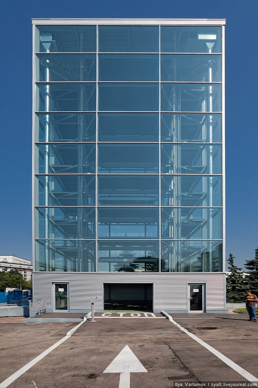 Как работает многоэтажный автоматизированный паркинг в Москве