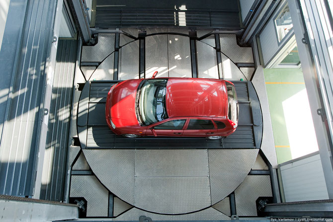 Как работает многоэтажный автоматизированный паркинг в Москве