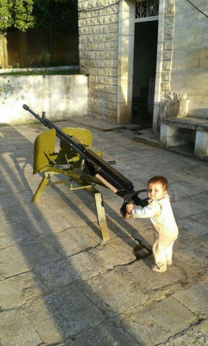 Товар торговца оружием из «Исламского государства»