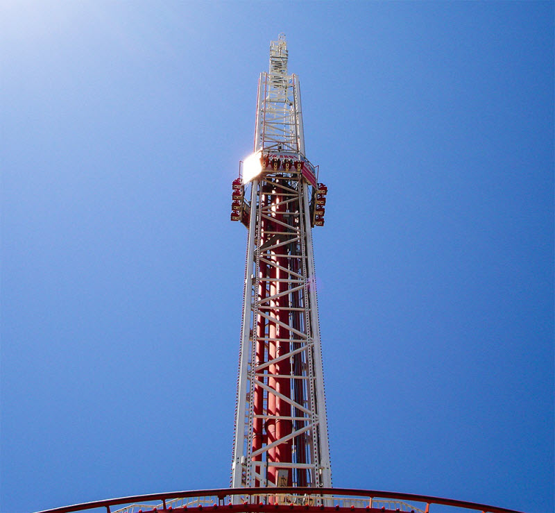 13 сумасшедших аттракционов, от которых сносит крышу