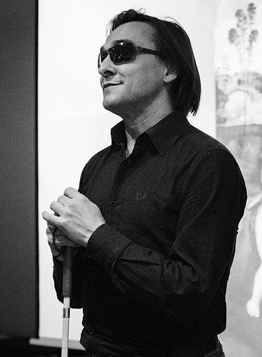 Удивительная жизнь екатеринбургского искусствоведа, лишившегося зрения