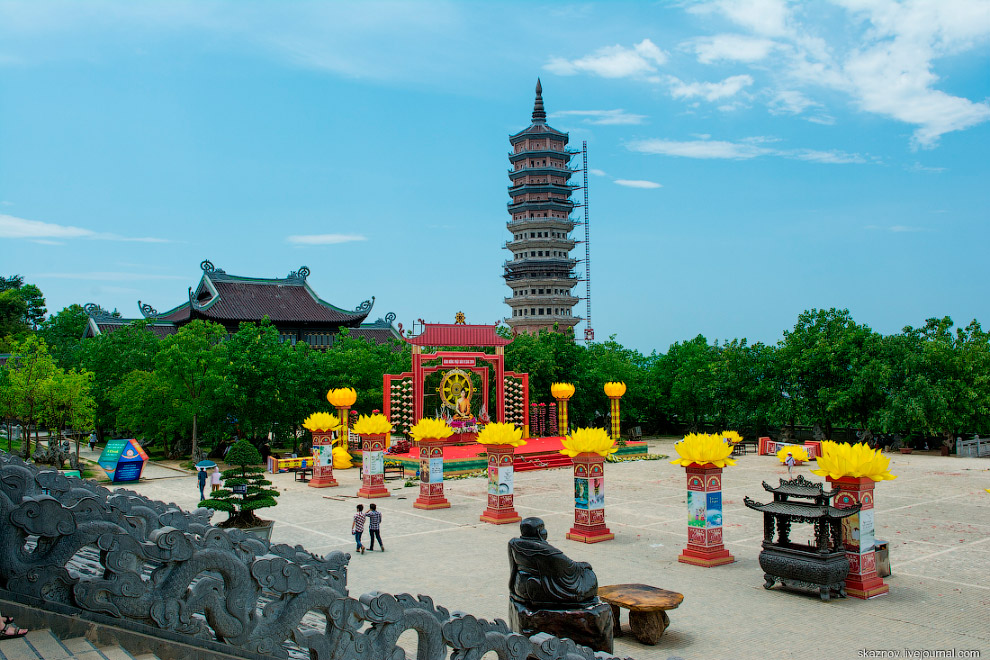 Крупнейший буддистский комплекс во Вьетнаме Bai Dinh