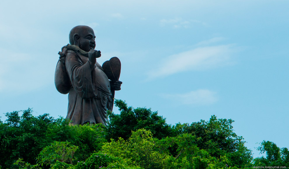 Крупнейший буддистский комплекс во Вьетнаме Bai Dinh