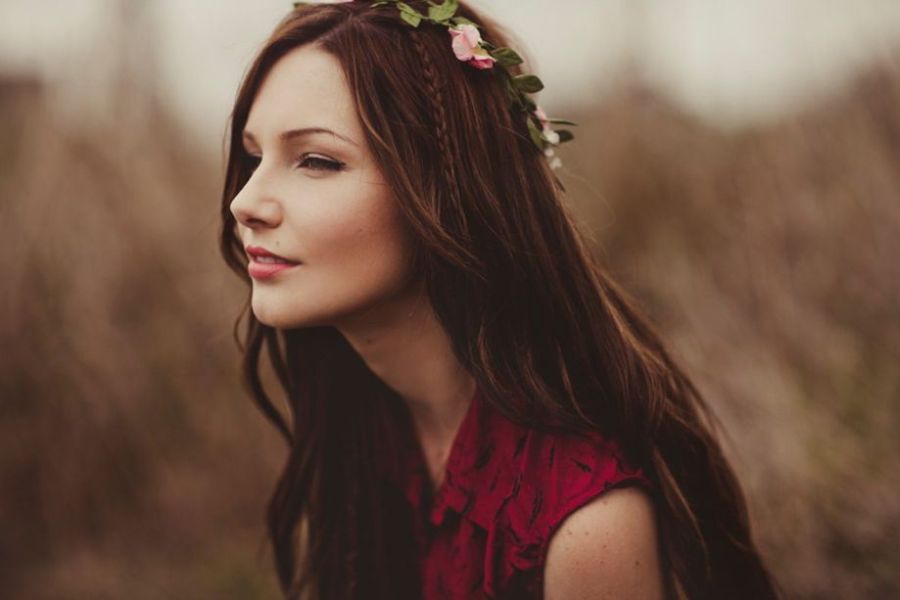 Красивые девушки на природе (36 фото)