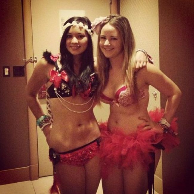 Девушки c Electric Daisy Carnival