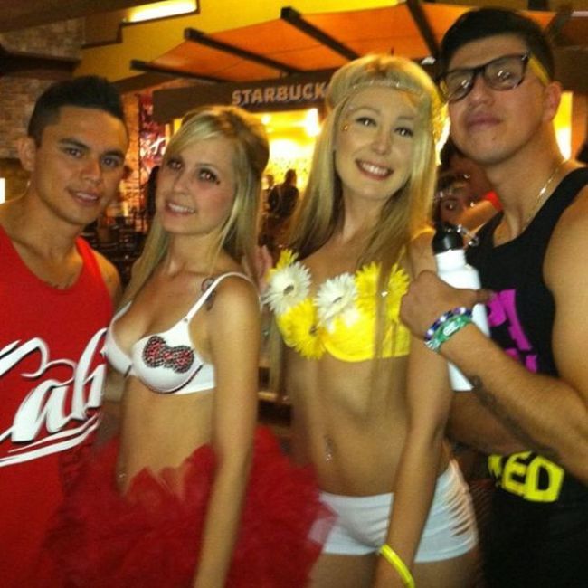 Девушки c Electric Daisy Carnival