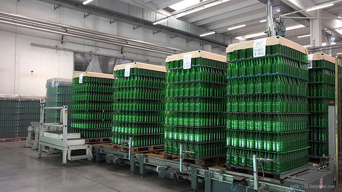 Как бутилируют минеральную воду в Италии (36 фото)