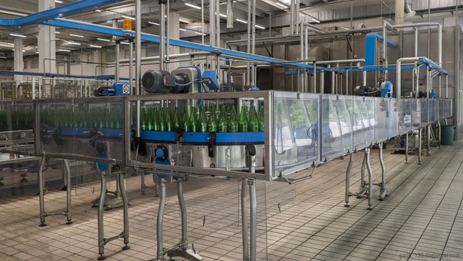 Как бутилируют минеральную воду в Италии (36 фото)