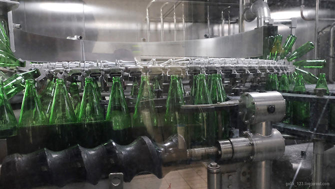 Как бутилируют минеральную воду в Италии (36 фото)