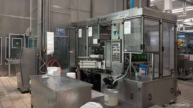 Как бутилируют минеральную воду в Италии (36 фото)