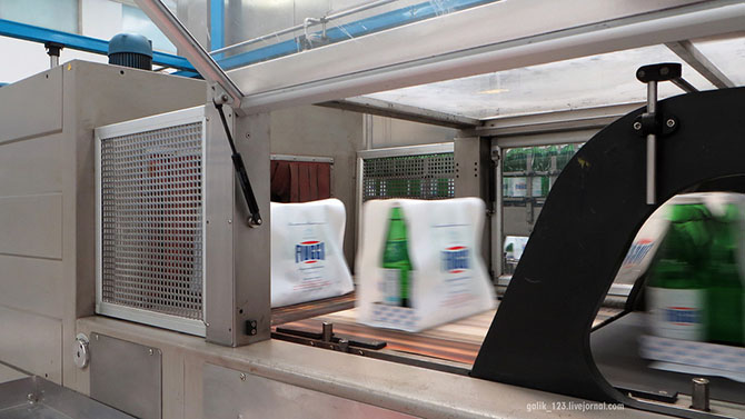 Как бутилируют минеральную воду в Италии (36 фото)