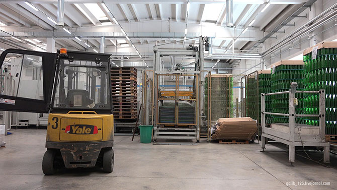 Как бутилируют минеральную воду в Италии (36 фото)