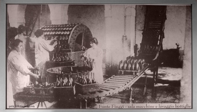 Как бутилируют минеральную воду в Италии (36 фото)