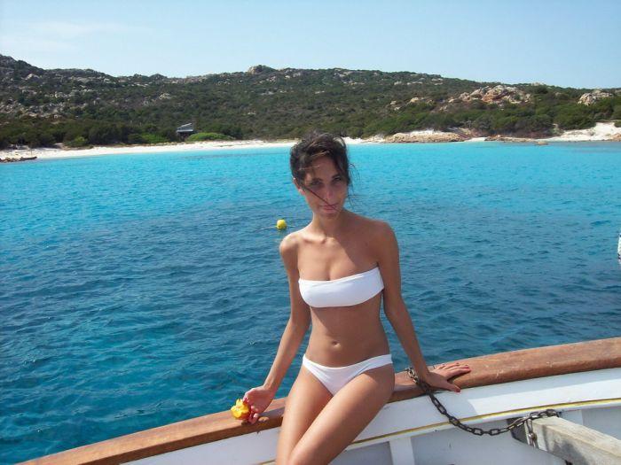 Девушки на пляже (45 фото)