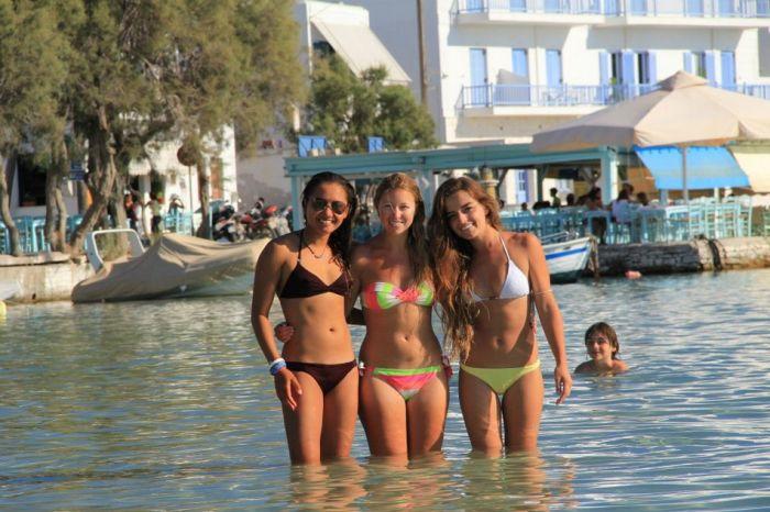 Девушки на пляже (45 фото)