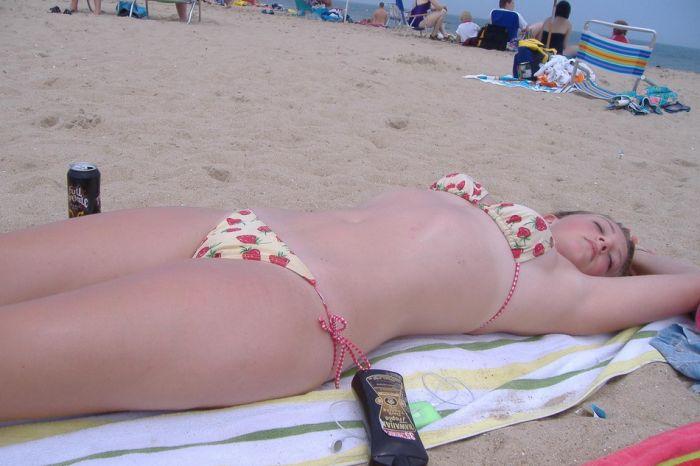 Девушки на пляже (45 фото)