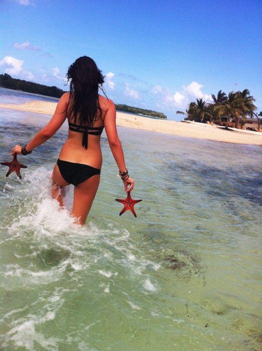 Девушки на пляже (45 фото)