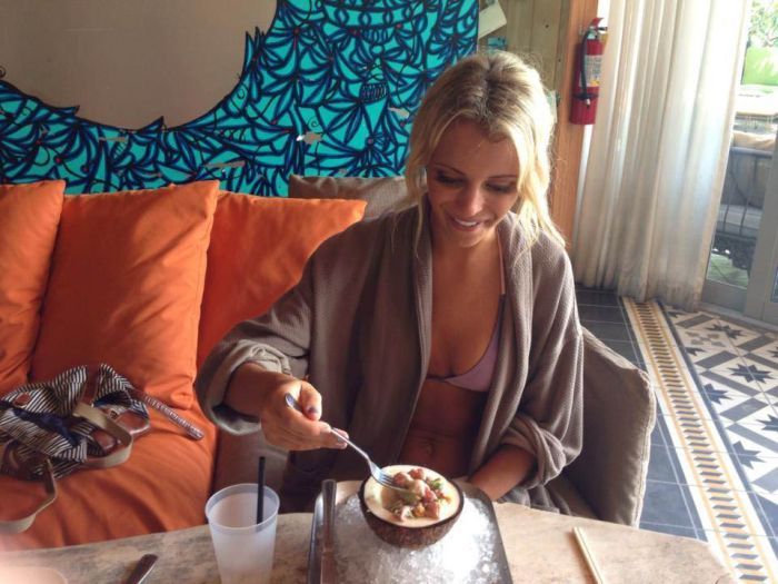 Модели журнала MAXIM на съемках